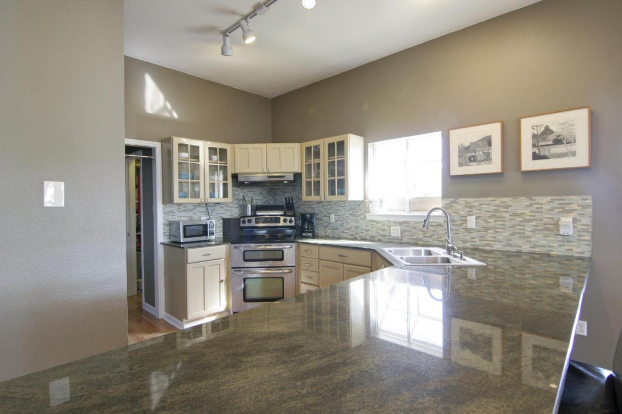 Bear Creek Modern Villa Austin Exterior photo